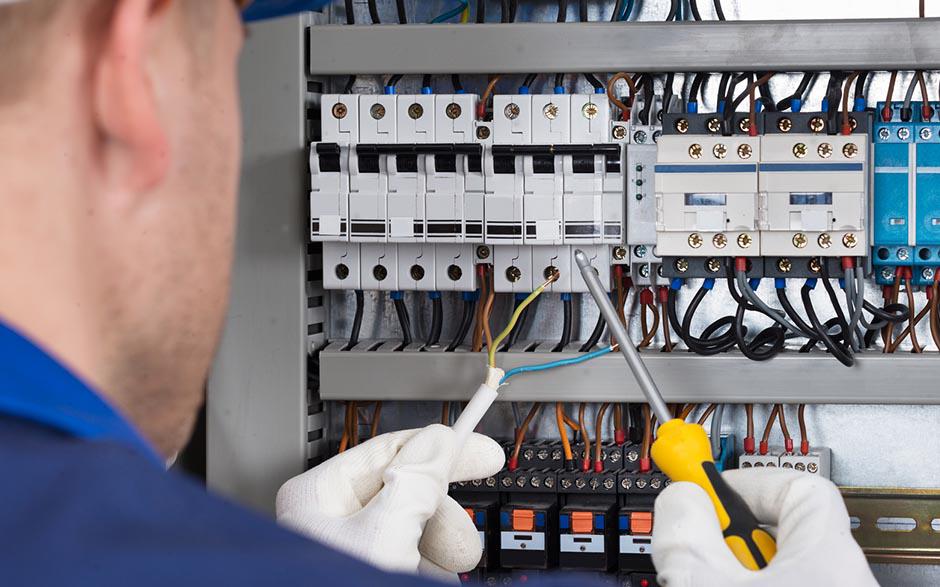 activité électricien Romescamps