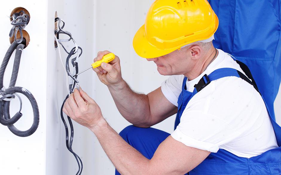 activité électricien Colombes