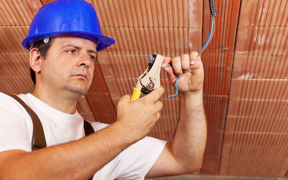 activité électricien Colombes